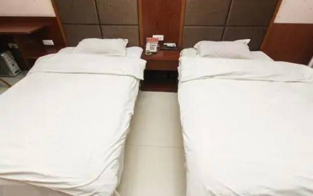 Tai He HuaBao Hotel