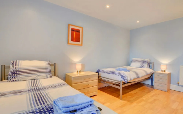 Luxurious Apartment in Saundersfoot With Balcony