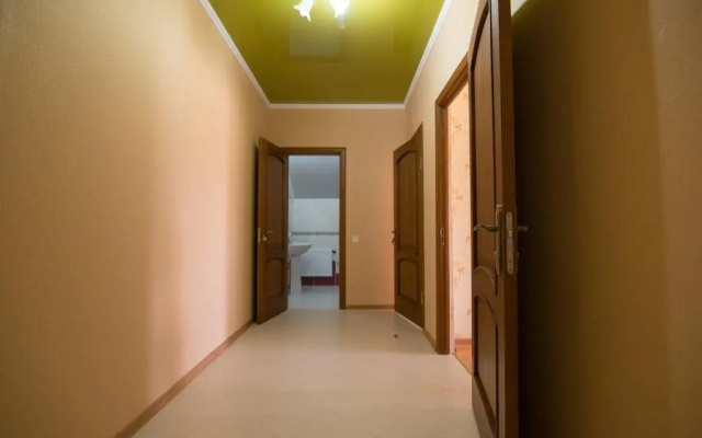 Hayat Hotel