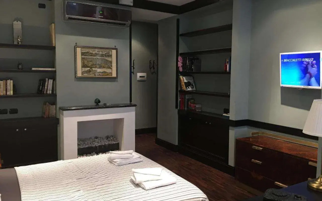 Two Sisters Suites