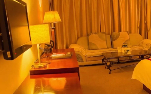 GreenTree Inn Dalian Airport Express Hotel