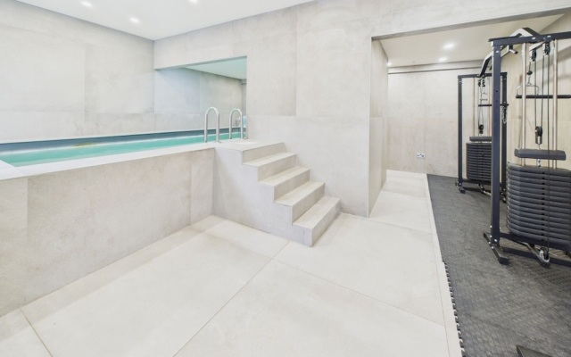 Harvax House