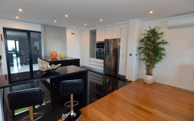 Sec XXI 12 - 3 Bed Flat