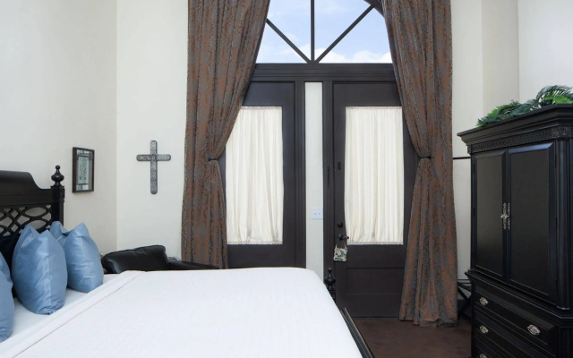 The Trinity Hotel
