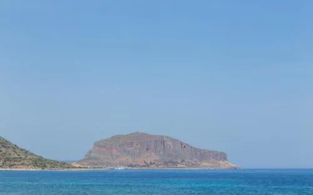Aparthotel 3 Stars Monemvasia