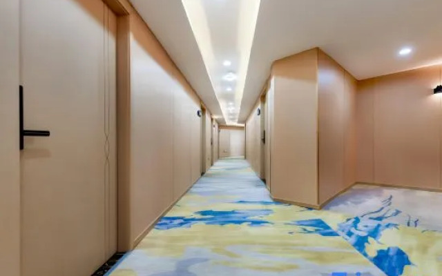 Tulip Hotel (Fengdu Ghost City Branch)