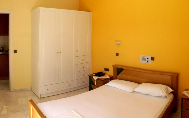 Hotel Athena