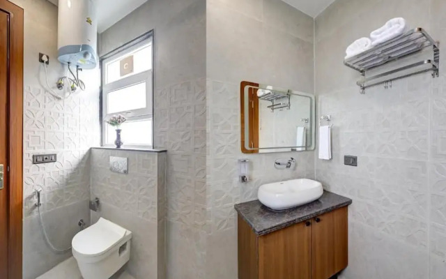 Limewood Stay Premium Studios Sector 29