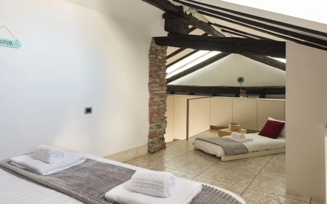 JOIVY Cosy Apt in Como Centre