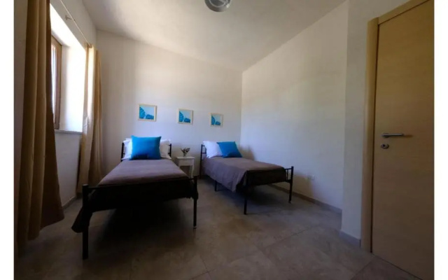 Tenuta con due abitazioni indipendenti e piscina