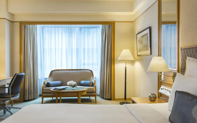 Renaissance Riverside Hotel Saigon