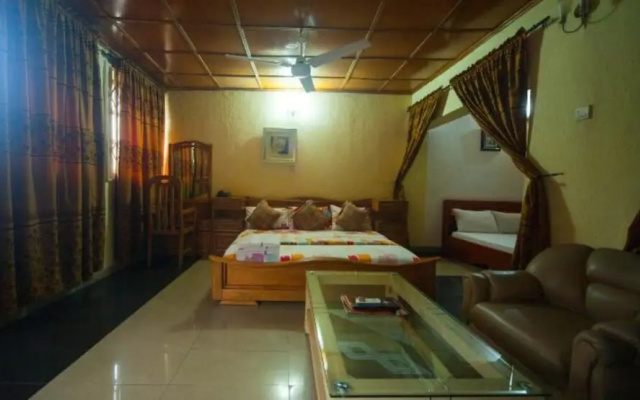 Laropa Hotels And Suites