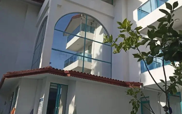 Wonder Life Hotel