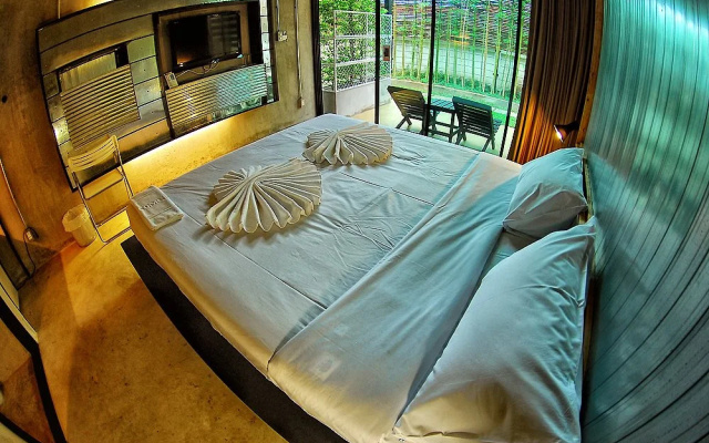 Bed Stop Hotel