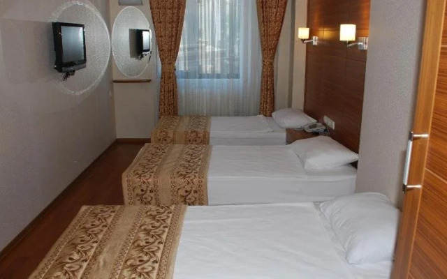 The Port Hotel