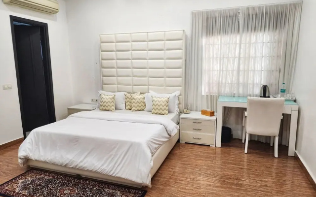 The G 8 Noida