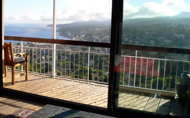 T2 à Cassis vue mer de rêve