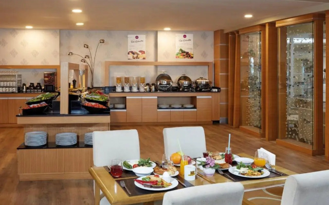 Anemon Grand Adana Otel