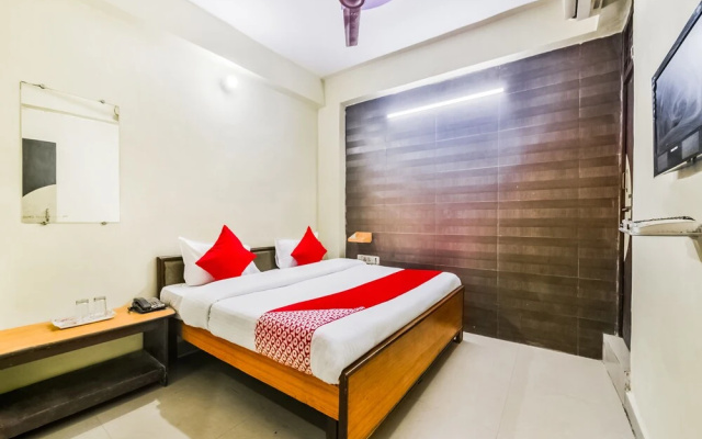 Hotel Shri Vaidehi by OYO Rooms