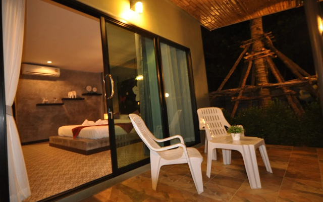 Loft Garden Villa at Bangsak