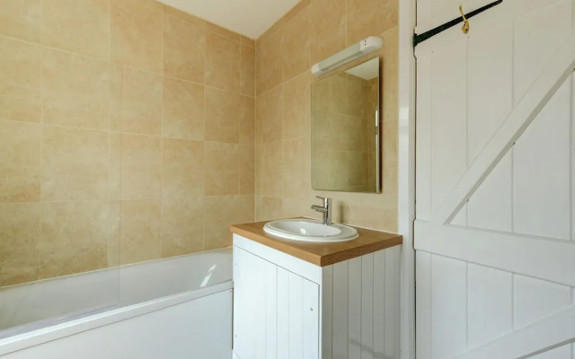 Calm Holiday Home in Broadstairs Kent with BBQ