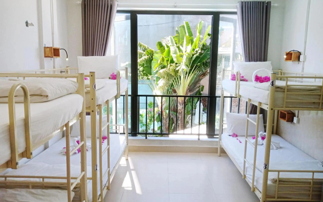 Sunflower Hotel