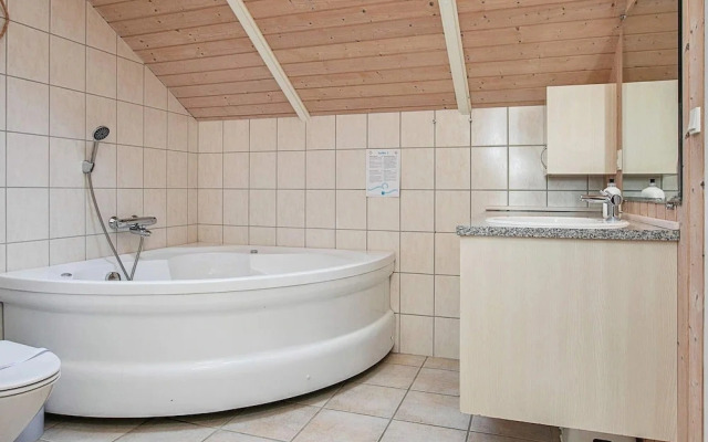 9 Person Holiday Home in Vaeggerlose-by Traum