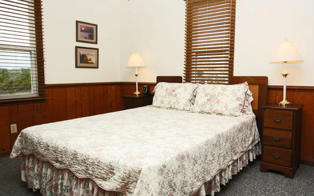 Wahoo by Oak Island Accommodations