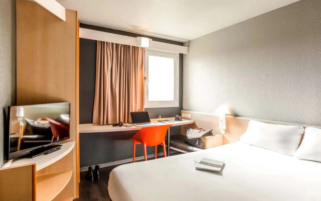 ibis Pau Lescar