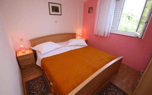 Apartments Mira