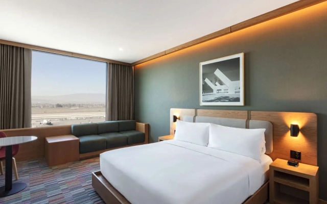Hilton Garden Inn Guadalajara Airport