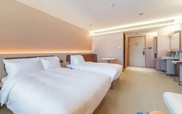 HanTing Hotel (Zhongshan Shiqi Daxin Xinduhui)
