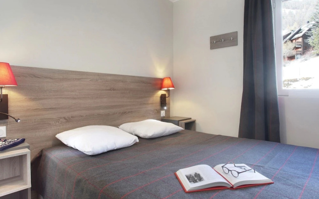 Apartment in the active Pra Loup and Espace Lumière