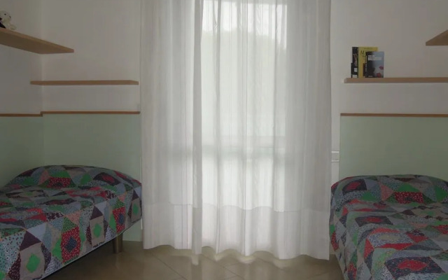 Bright Flat Near the Beach - Beahost