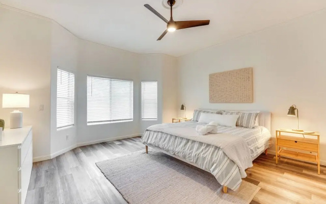 Heated Pool, Furnished Patio! Gilbert Getaway