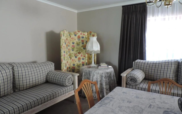 Milkwood Lodge - Hermanus