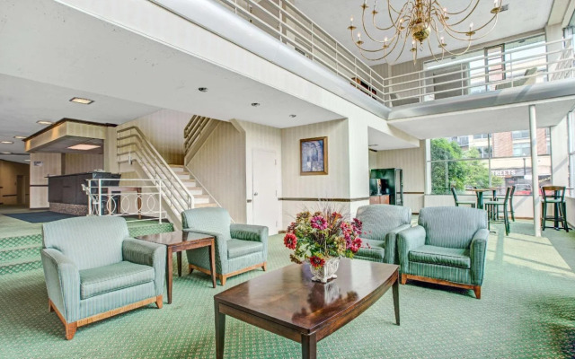 Days Inn by Wyndham ArlingtonWashington DC