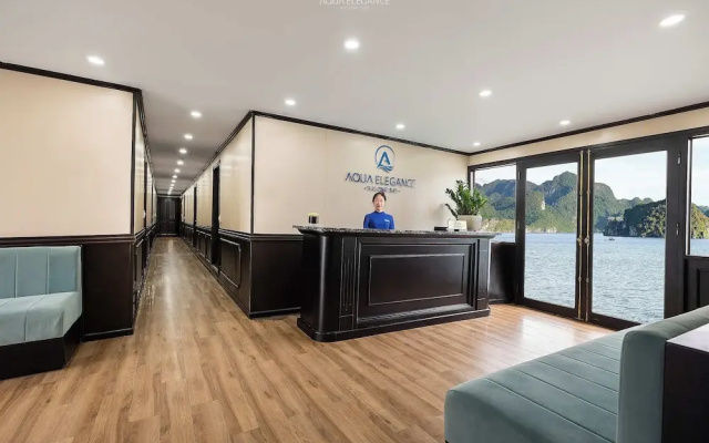 Aqua Elegance Cruise
