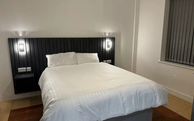 Cosy Flat With Garden London