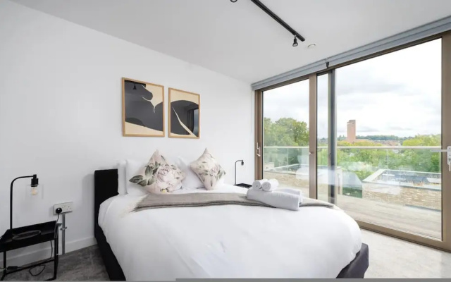Modern 1-bedroom Flat Cre8