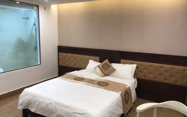 Romance Hotel