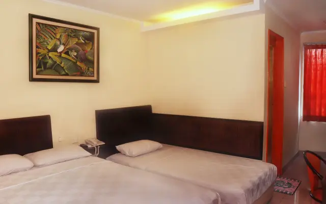 Plaza Hotel Harco Mangga Dua