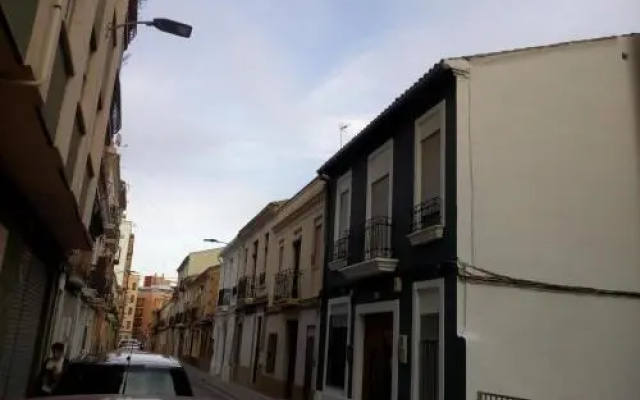 Lola Apartment Encorts