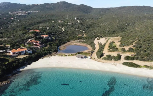 Beach House Rebe