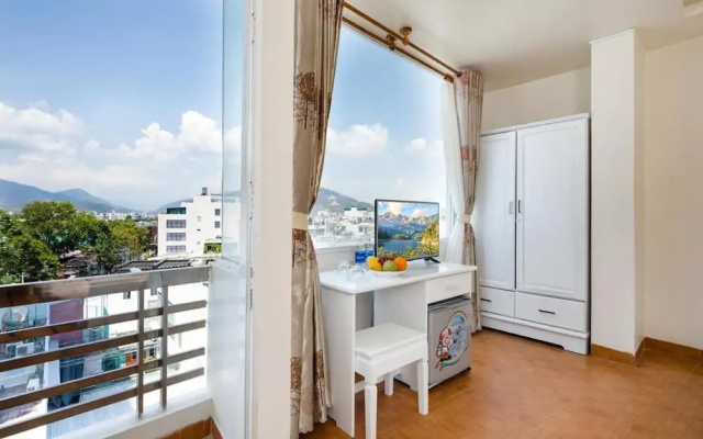 Oyo 285 Ken Nha Trang Hotel