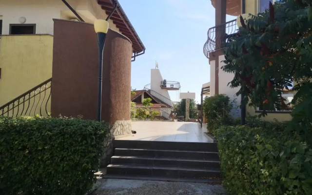 La Mer Apartment
