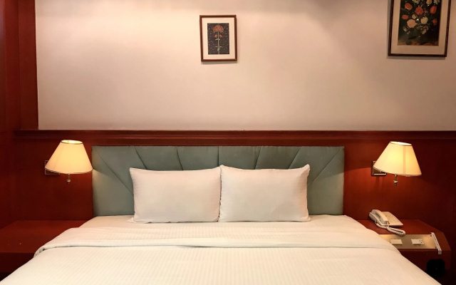 Long Shan Hotel
