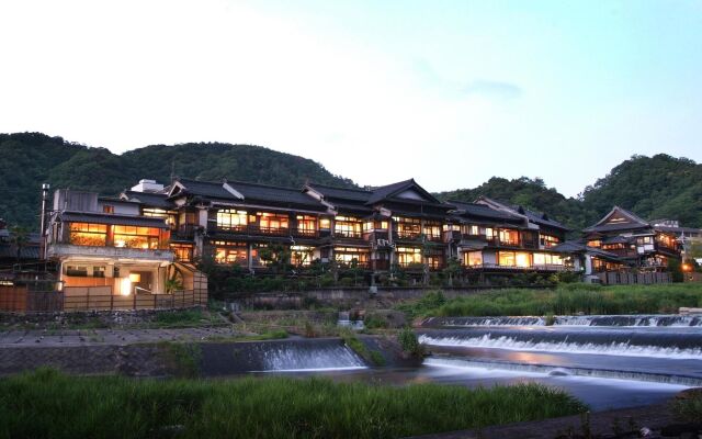 Отель Ryokan Ohashi Мисаса вид на фасад