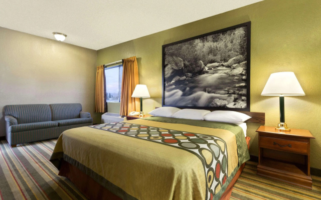 Super 8 By Wyndham Ridgecrest