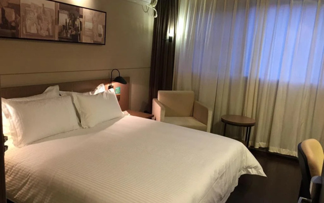 Jinjiang Inn Select Zhengzhou Gaoxin District Wutong Street Branch
